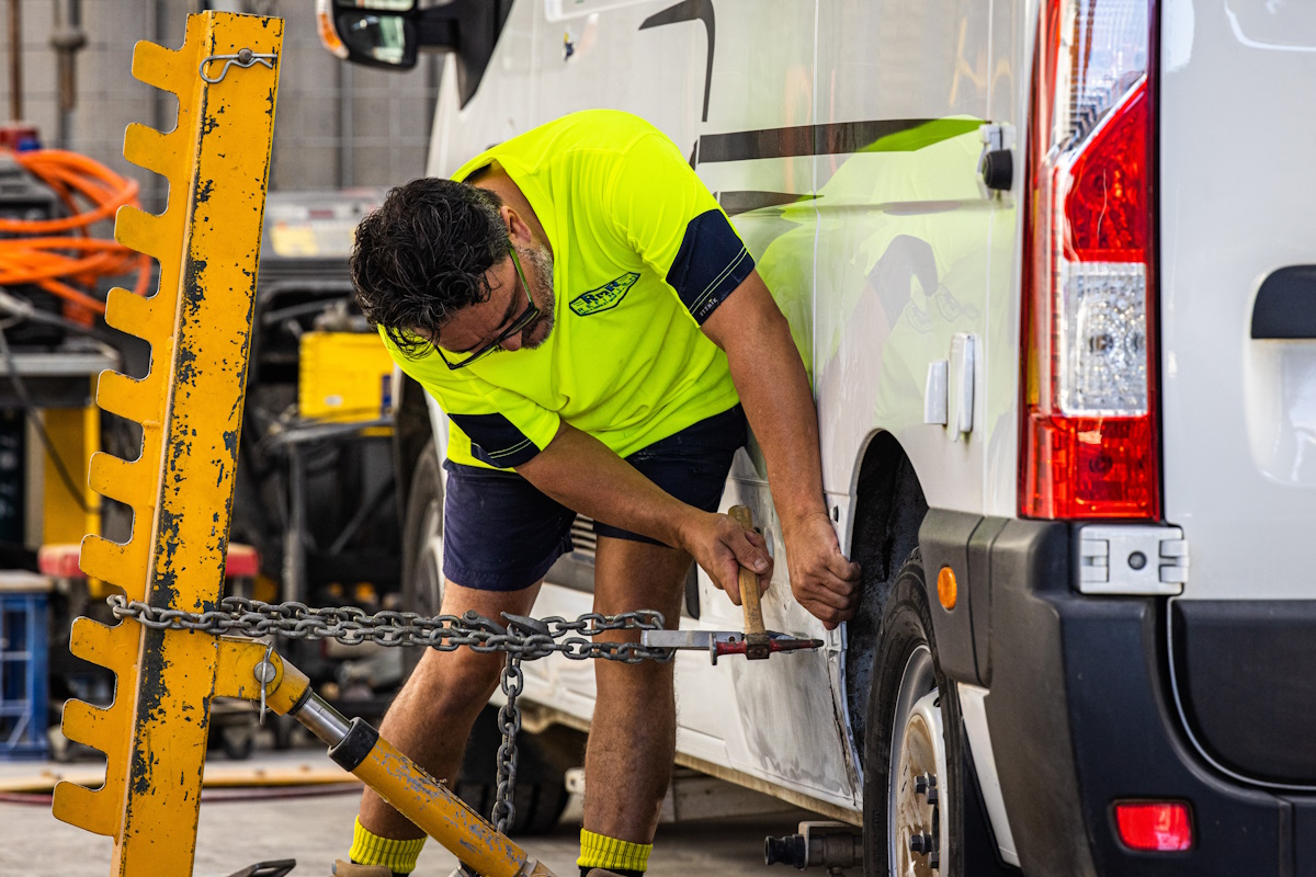 RV Smash Repair Specialists 2